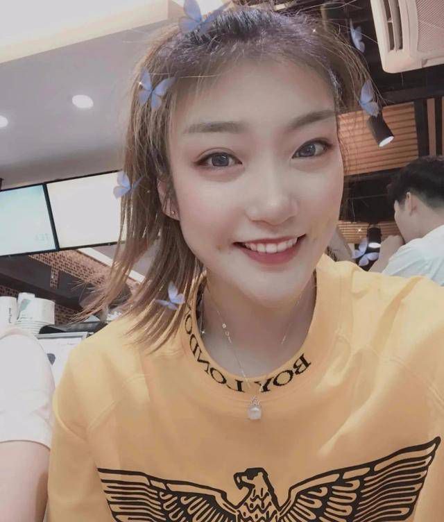 家教和女孩